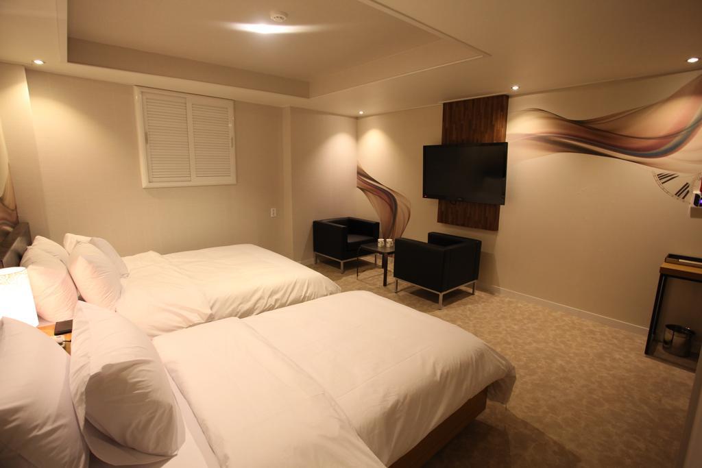 New Suwon Hotel Cameră foto