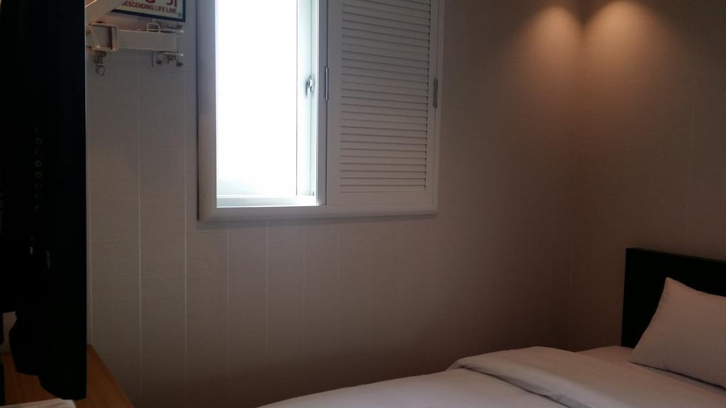 New Suwon Hotel Cameră foto
