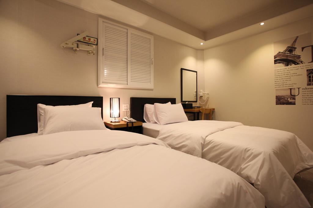 New Suwon Hotel Cameră foto