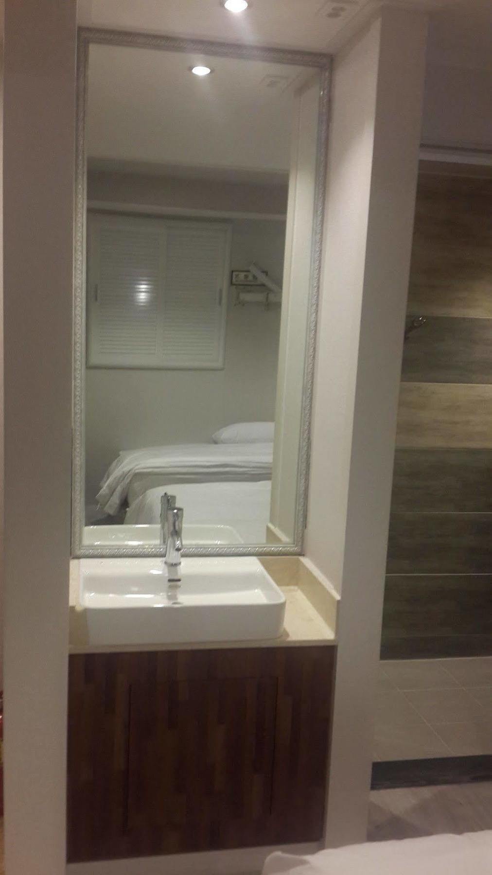 New Suwon Hotel Exterior foto